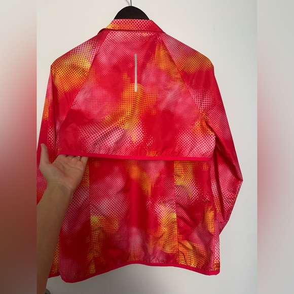 Super light windbreaker/rainjacket (no size, no brand) - Picture 9 of 9